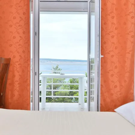 Smiljanic Πανσιόν 3*