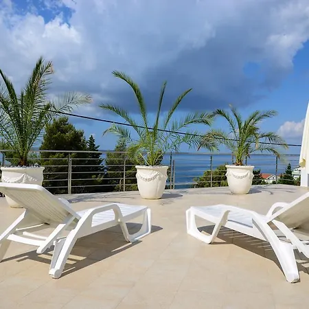 Smiljanic 3* Starigrad Paklenica