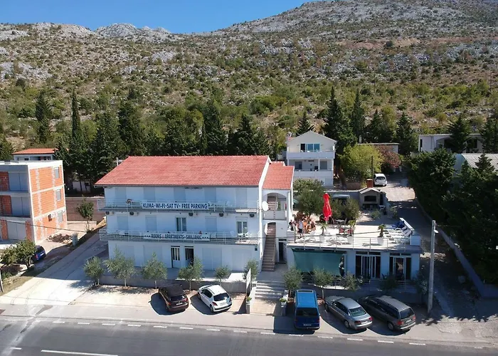 Smiljanic Πανσιόν