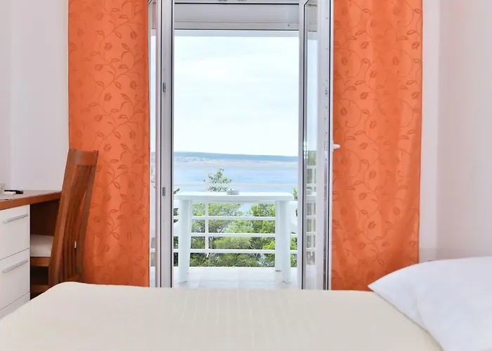 Smiljanic Πανσιόν 3*